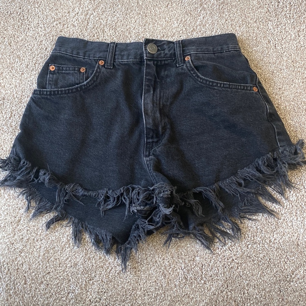 Black short